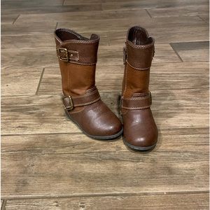 Girls leather boots